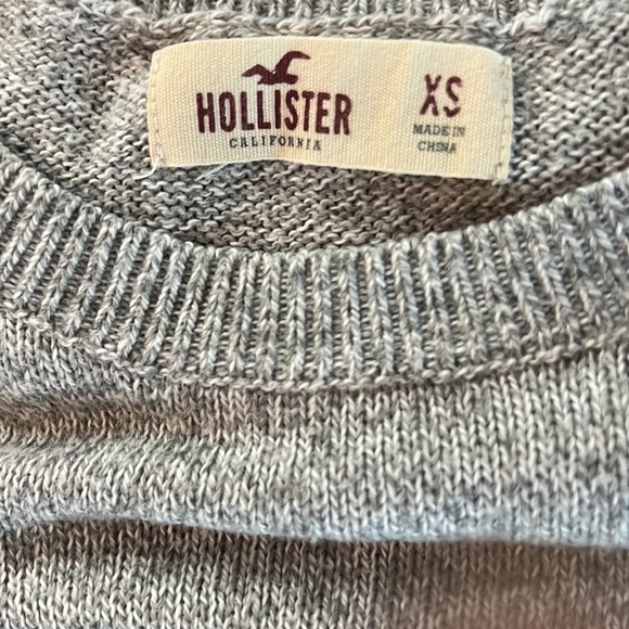 Cute hollister panda sweater. 🐼 - Picture 3 of 4